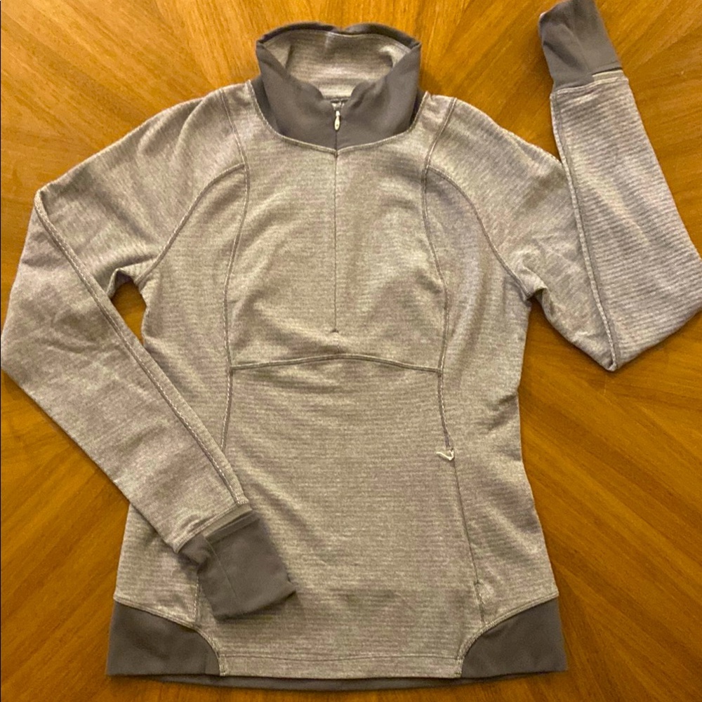 Lululemon athletica Women’s Cold Weather, Fitted Half-zip Shirt Size 10